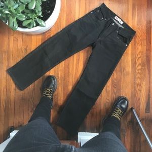 SOLD ☀️ 505 Regular Black Levi's 28x28